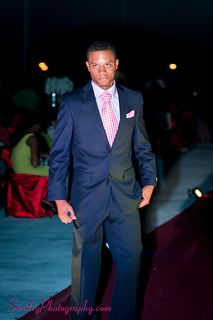 Ultimate Runway - AMG 2012 06 30 - 402