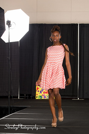 Proteges of Fashion 2013 08 03  - 0324