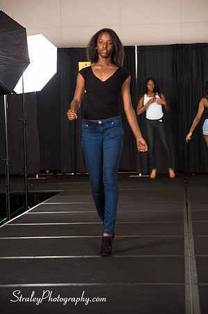 Proteges of Fashion 2013 08 03  - 0020