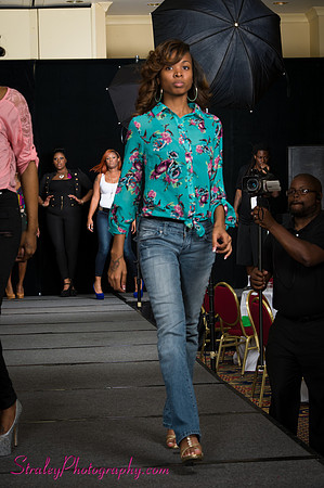 Arlenes Gowns Runway 2013 03 10 - 0027