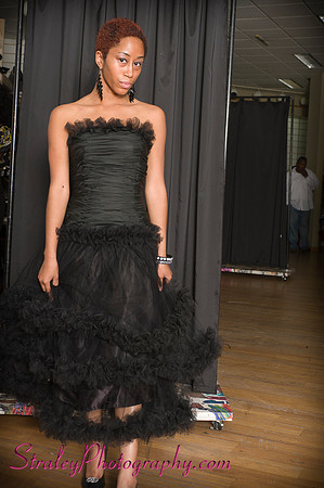 Kara Bazma Fashion Walk 2011 06 -70