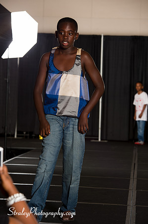 Proteges of Fashion 2013 08 03  - 0243