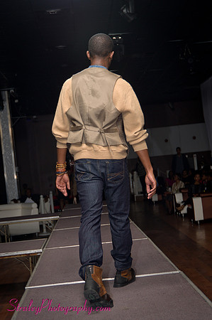2011 11 12 _ Pure Night Club-546