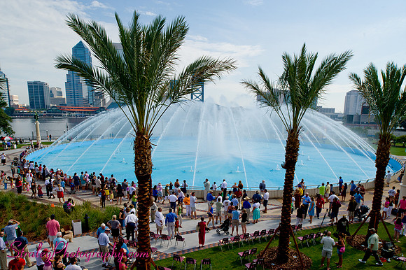 Friendship Fountain Opening Day 2011 06 18 -55