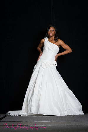Arlenes Gowns Runway 2013 03 10 - 0479