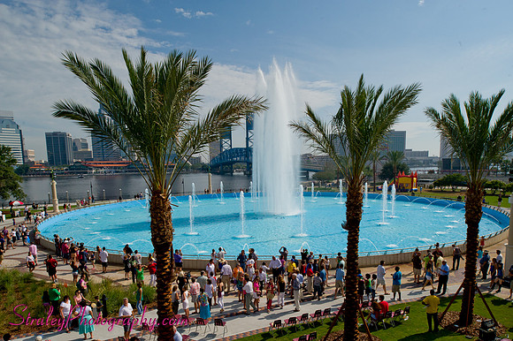 Friendship Fountain Opening Day 2011 06 18 -64
