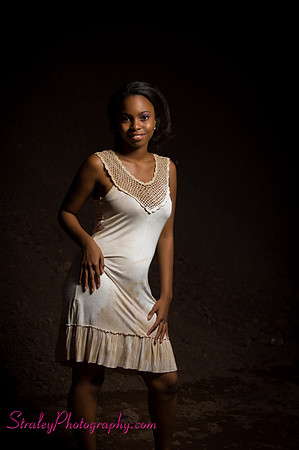 Model shoot gravel yard 2012 01 07 -  367-Edit