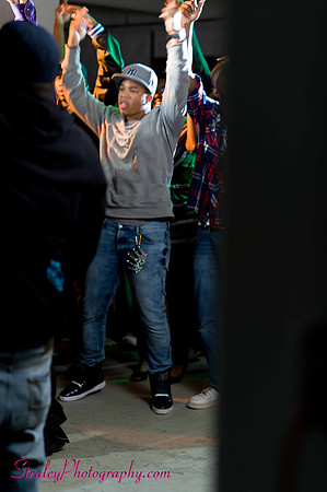 Steve O BTS 2011 12 01  - 277