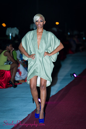 Ultimate Runway - AMG 2012 06 30 - 122