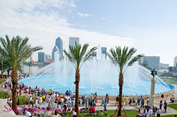 Friendship Fountain Opening Day 2011 06 18 -62