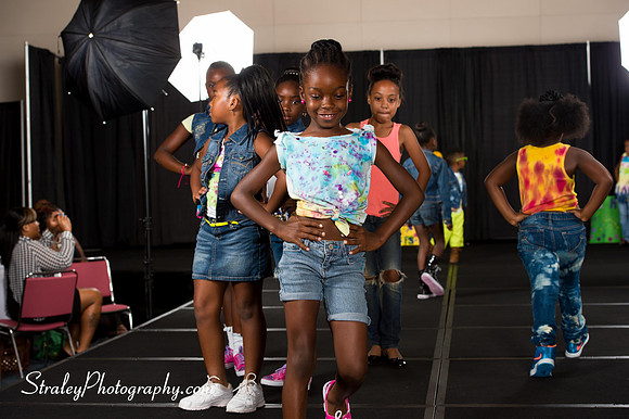 Proteges of Fashion 2013 08 03  - 0167