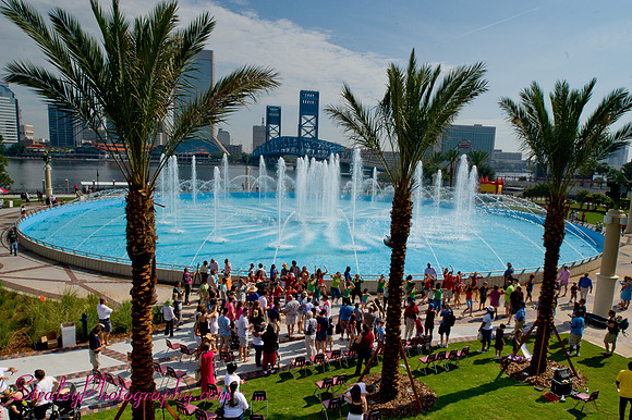 Friendship Fountain Opening Day 2011 06 18 -77